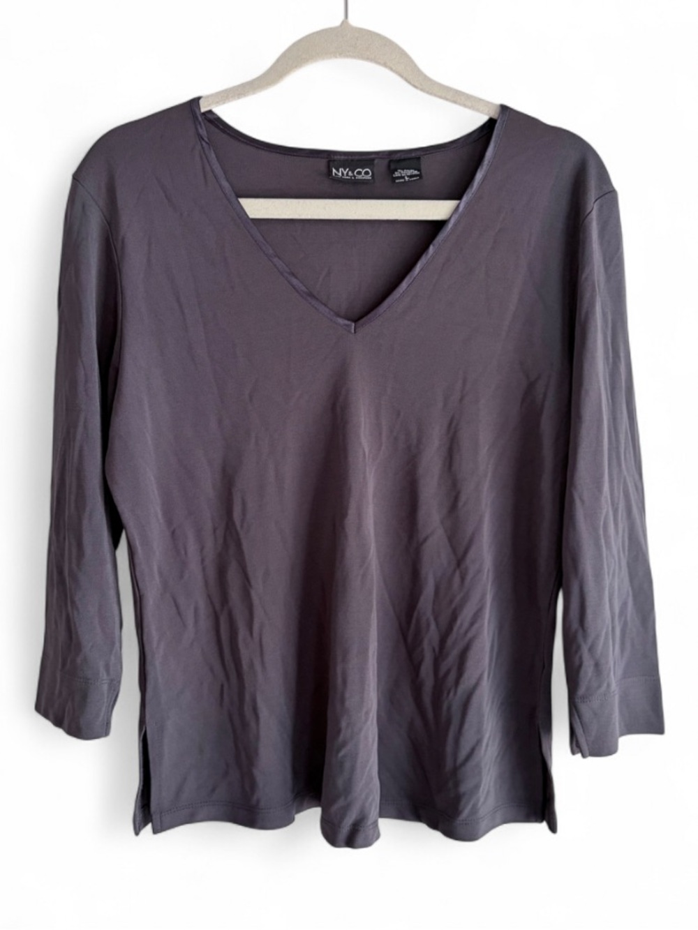 New York & Co Charcoal Gray V Neck 3/4 Sleeve Ribbon Trim Knit Shirt Size L